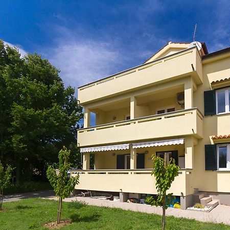 Apartments Ada Baska  Luaran gambar